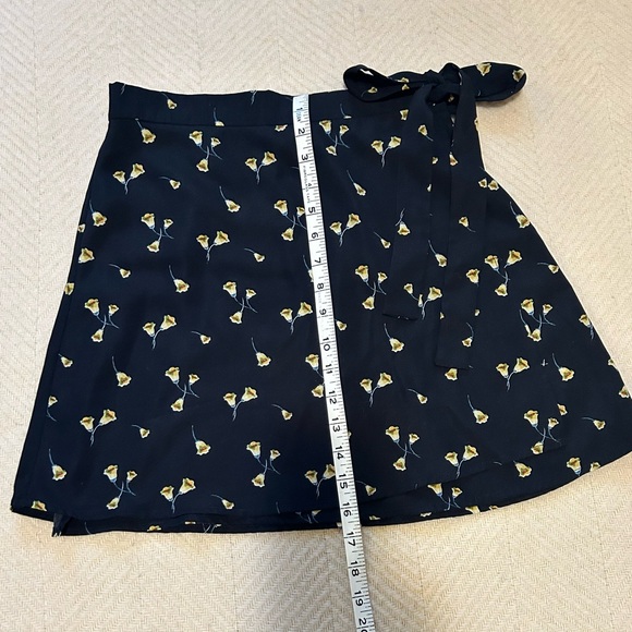 Flower Wrap Mini Skirt - Picture 3 of 4